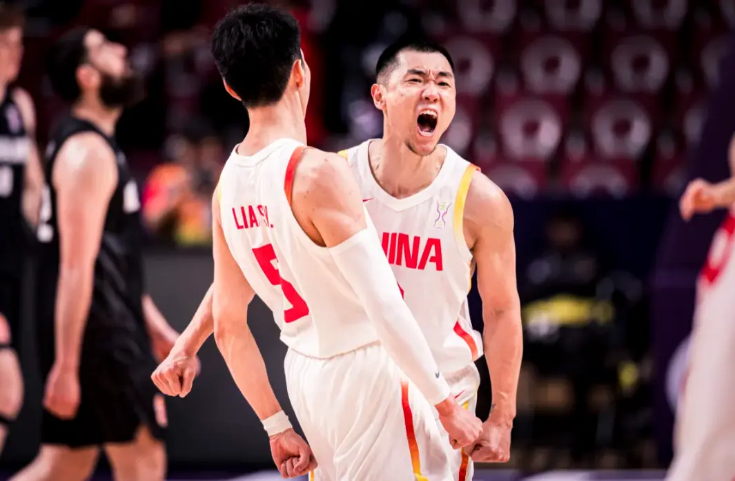 抢断, 关键三分, 高诗岩竟然