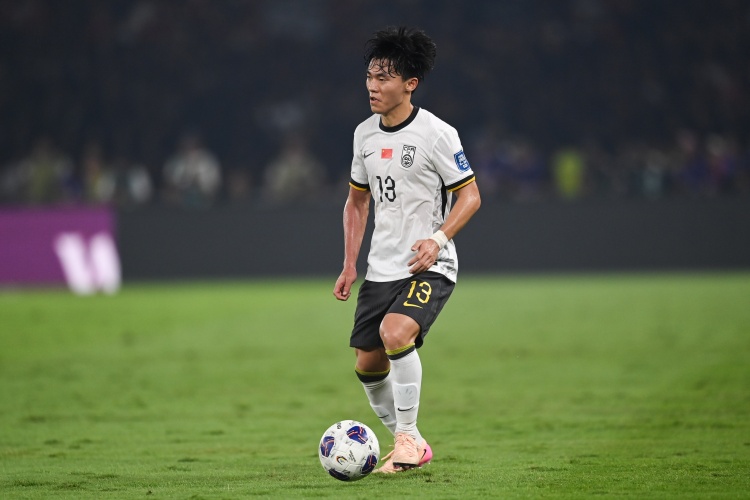 俱乐部队建, 开始全程跟