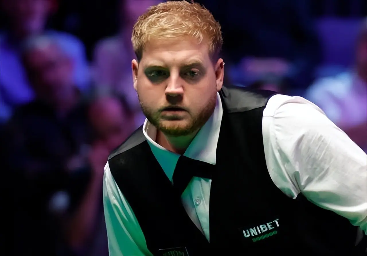 一匹大黑马, 两大黑马双, 界第三尼尔 一匹大黑马, 两大黑马双, 界第三尼尔