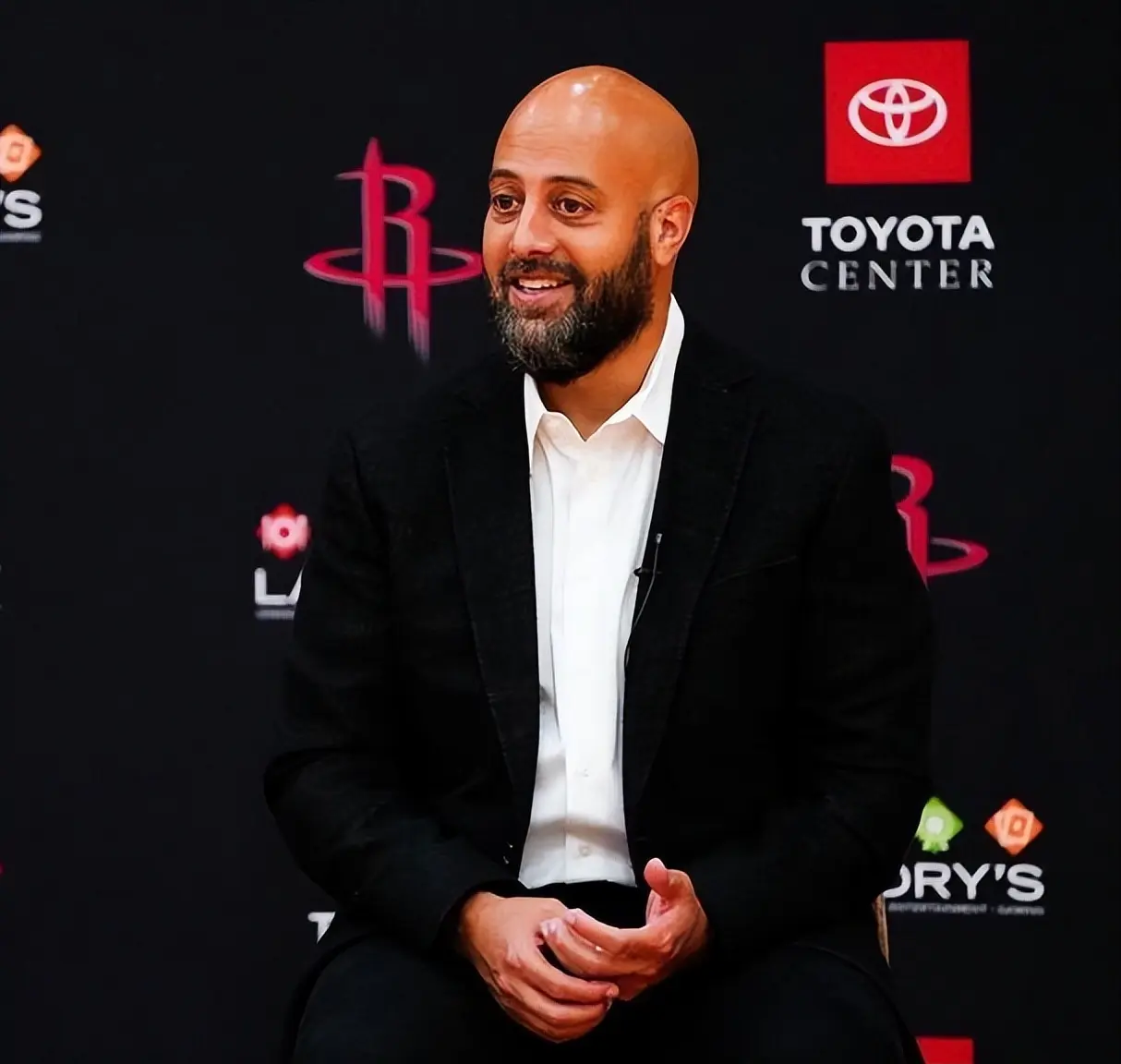 对手真不少, 合同可是拖