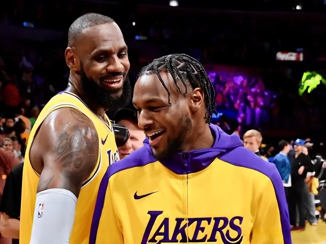 詹姆斯执行 詹姆斯执行