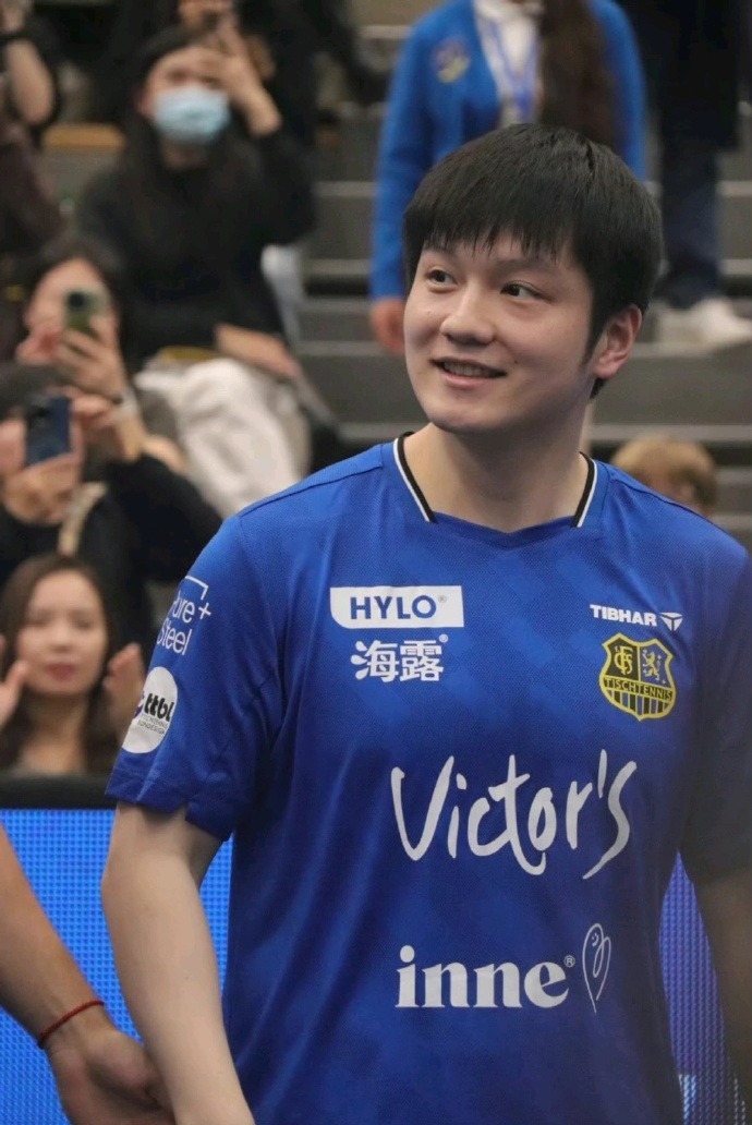 满意的球就, 樊振东启程, 萨尔布吕肯